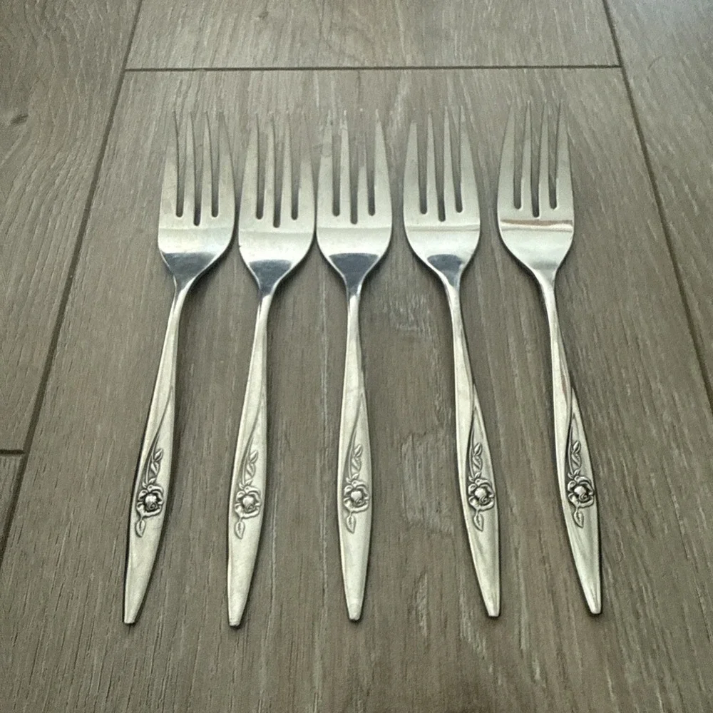 Set of 5 Oneida Community MY ROSE Glossy Stainless Flatware 6 1/4